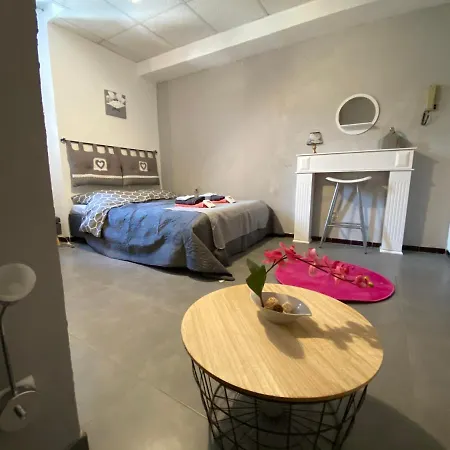 بيت ضيافة La Cigale Annot